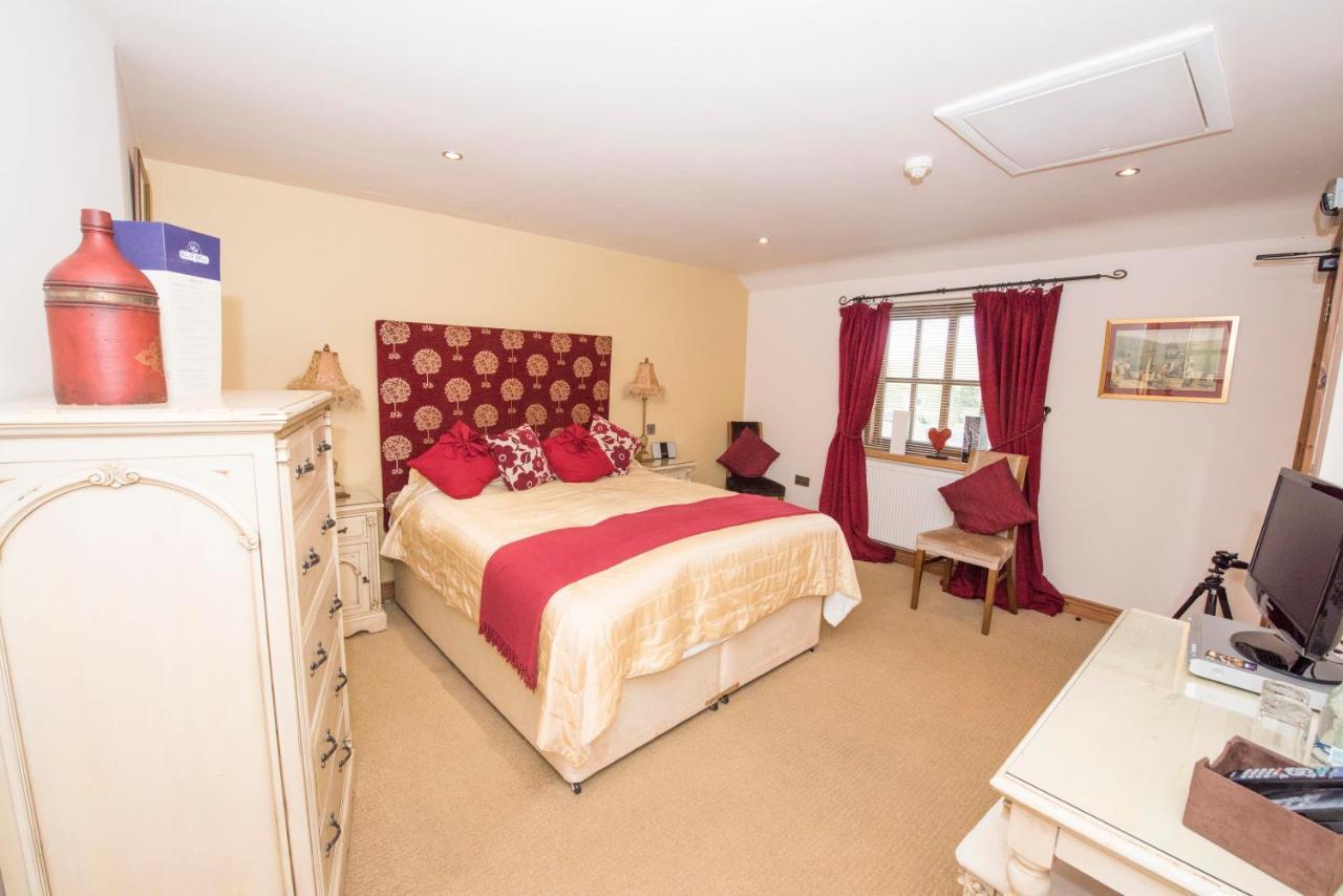 The Blue Bell Inn Weaverthorpe Eksteriør bilde